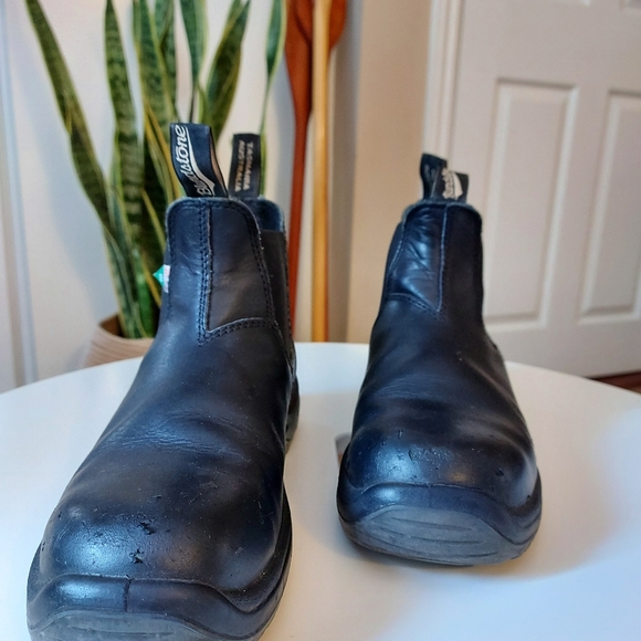 Steel toe Blundstones - Picture 2 of 6